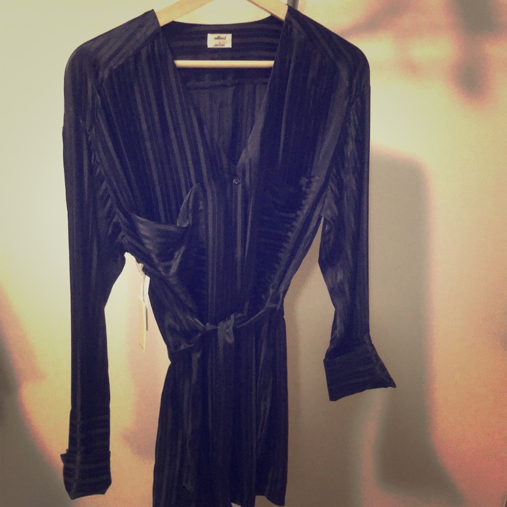 Blouse Aritzia Wilfred New